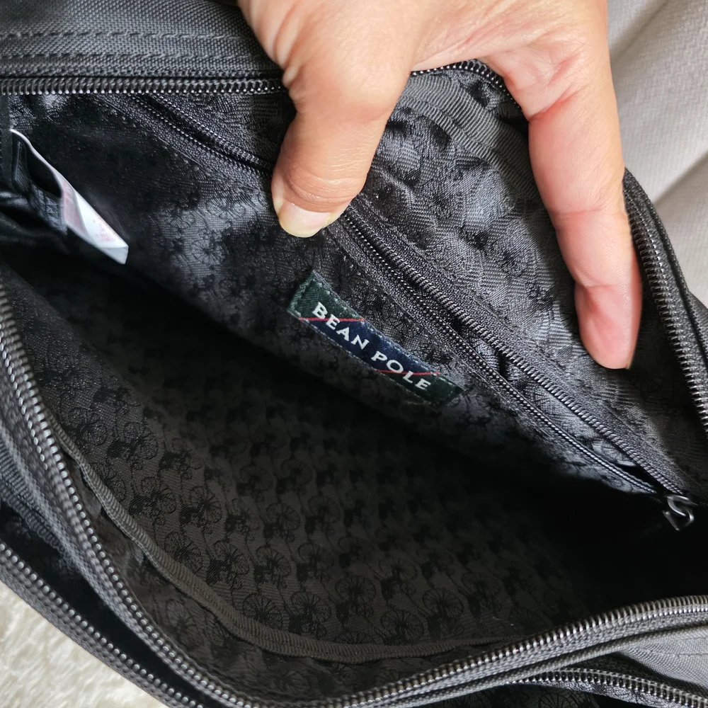 Bean Pole Men's Black Shoulder Bag Used Gread Condition.